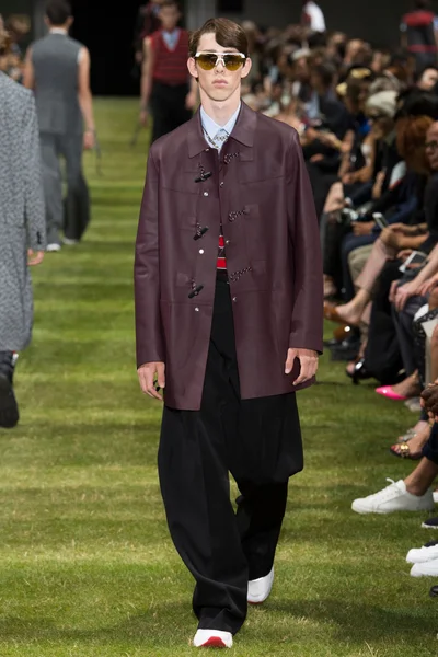 Look 26